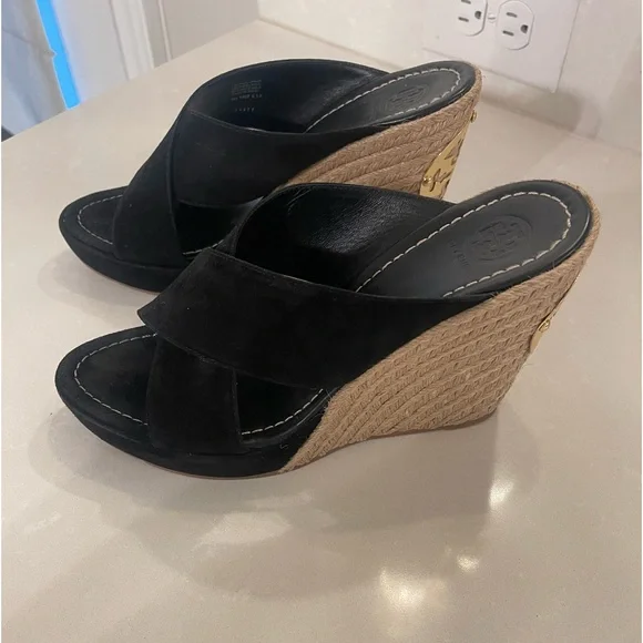 New Tory Burch Size 9. New, No tags. Beautiful black suede gold sign. - Picture 1 of 11